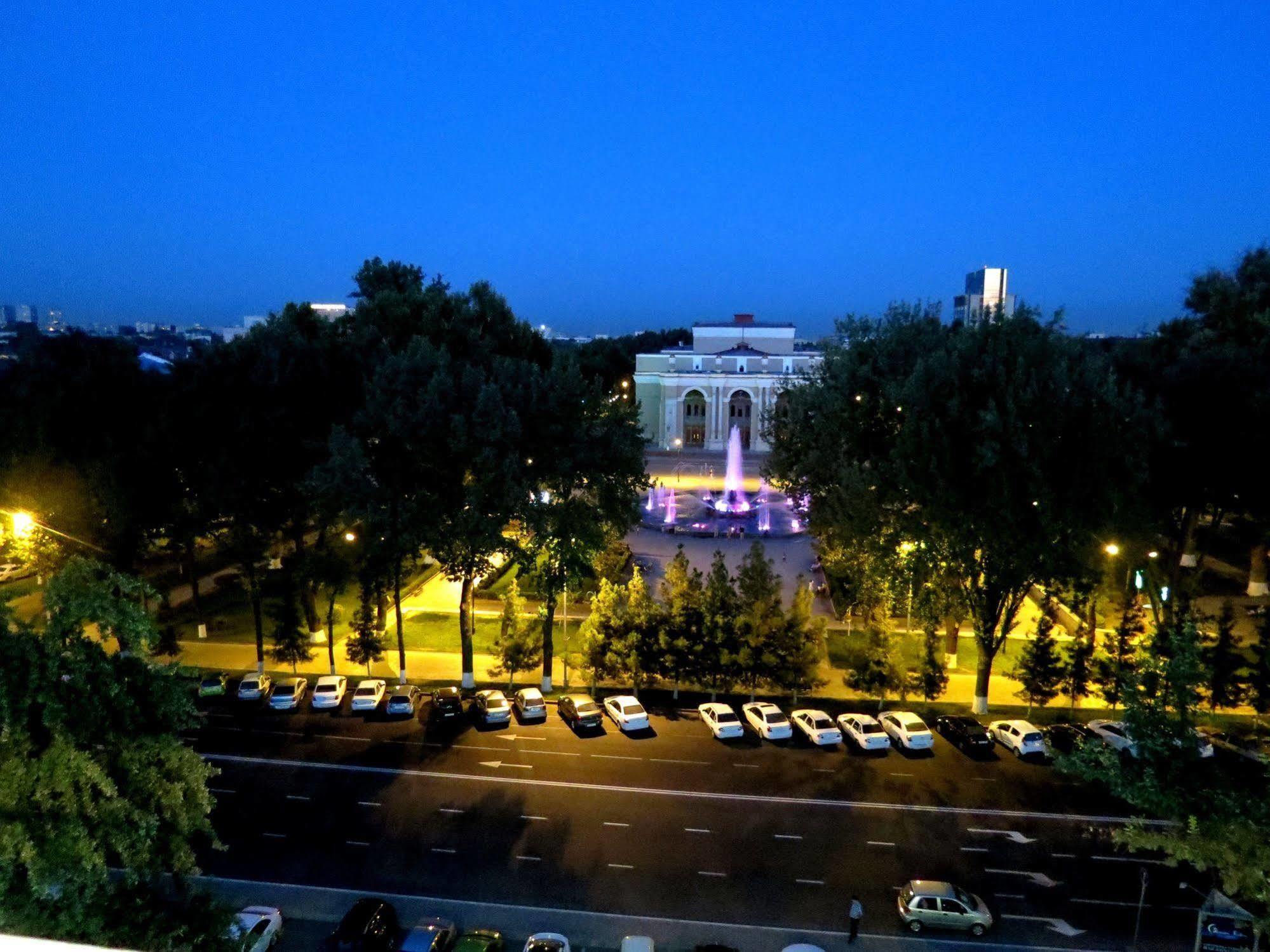 Lotte City Hotels Tashkent Palace Exterior foto