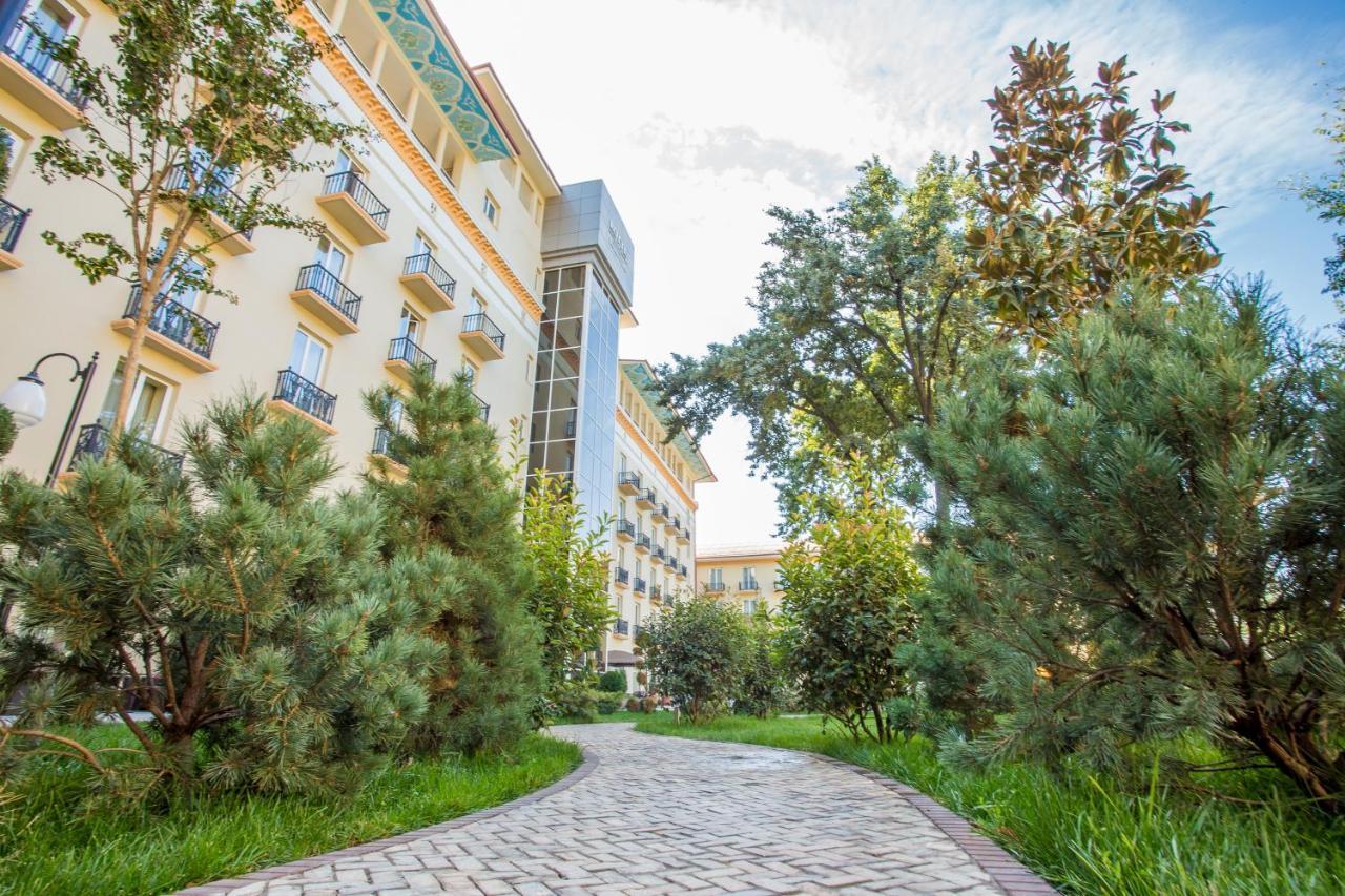 Lotte City Hotels Tashkent Palace Exterior foto